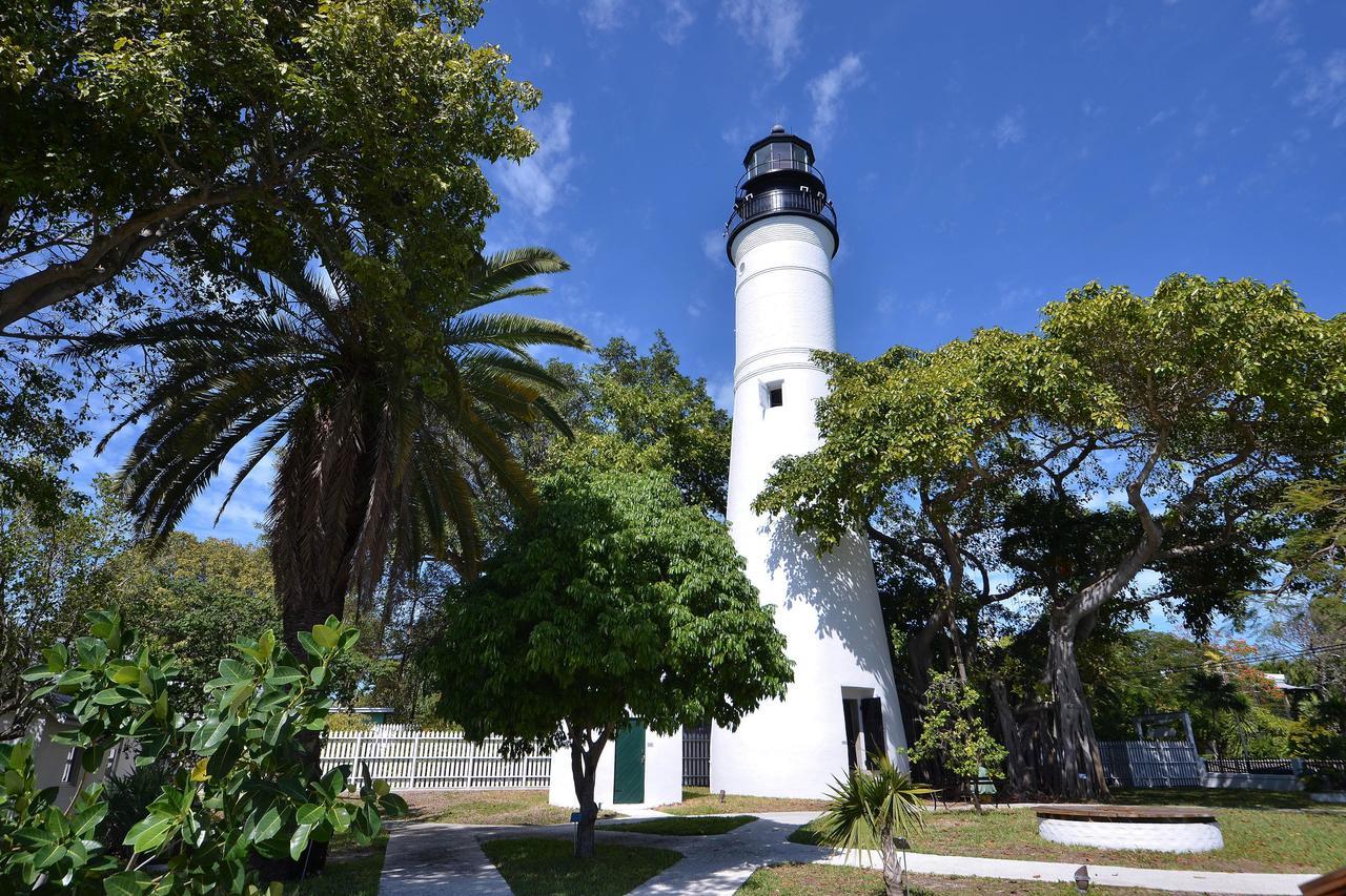 Casa Caribe @ Duval Square Hotel Key West Bagian luar foto