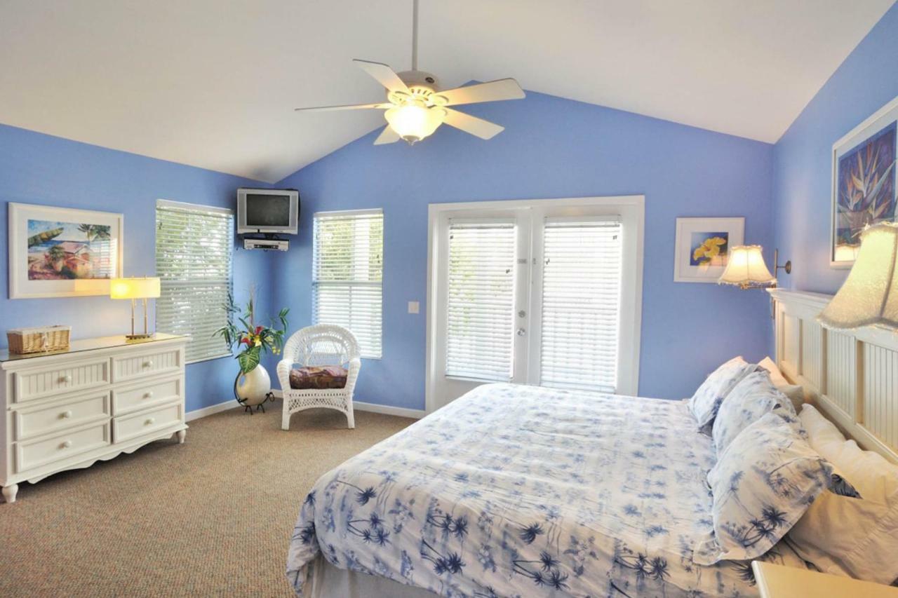 Casa Caribe @ Duval Square Hotel Key West Bagian luar foto